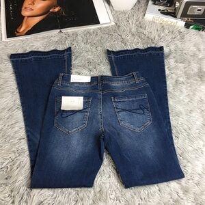 Contemporary Denim Soft Stretch Jeans NWT